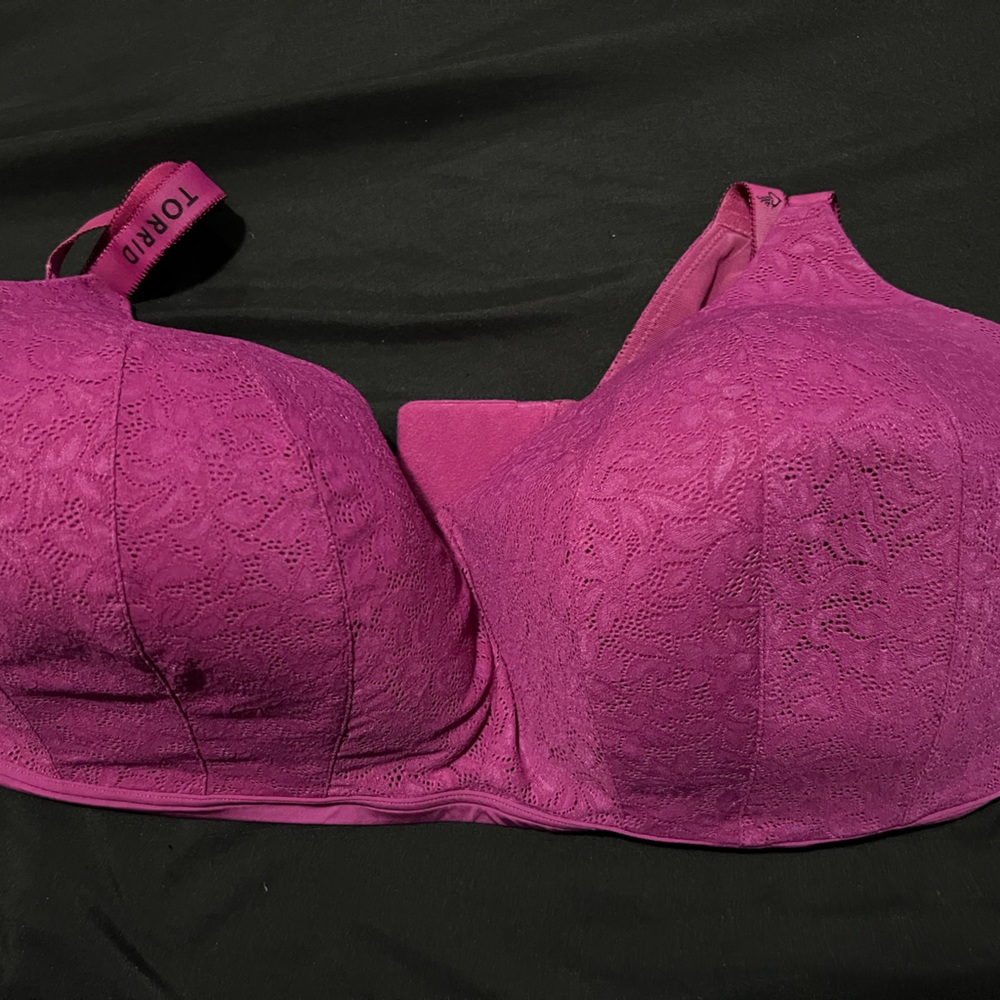 Torrid bra wire-free lightly lined.